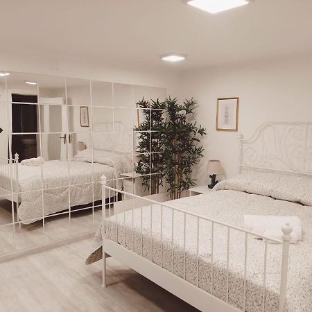 Interno25 Apartment Taranto Bagian luar foto